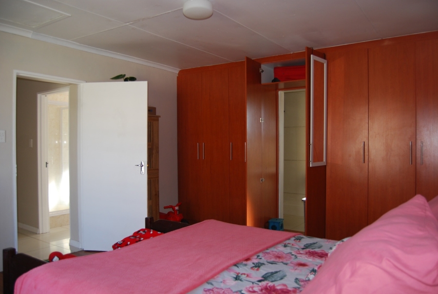 3 Bedroom Property for Sale in Vredenburg Western Cape